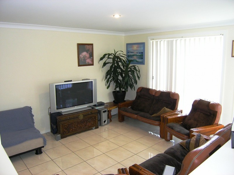 2 Whitewood St, Worrigee NSW 2540