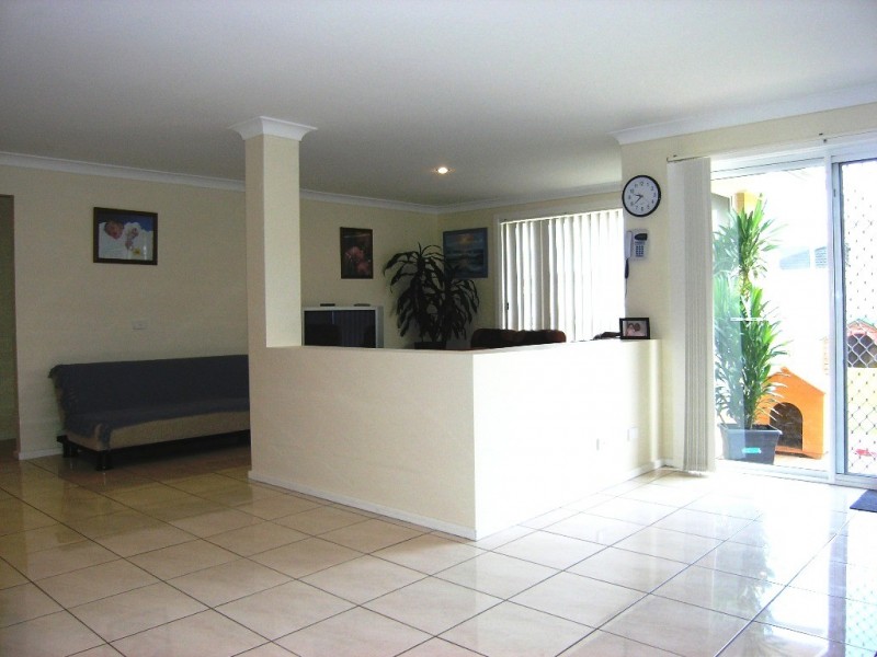 2 Whitewood St, Worrigee NSW 2540