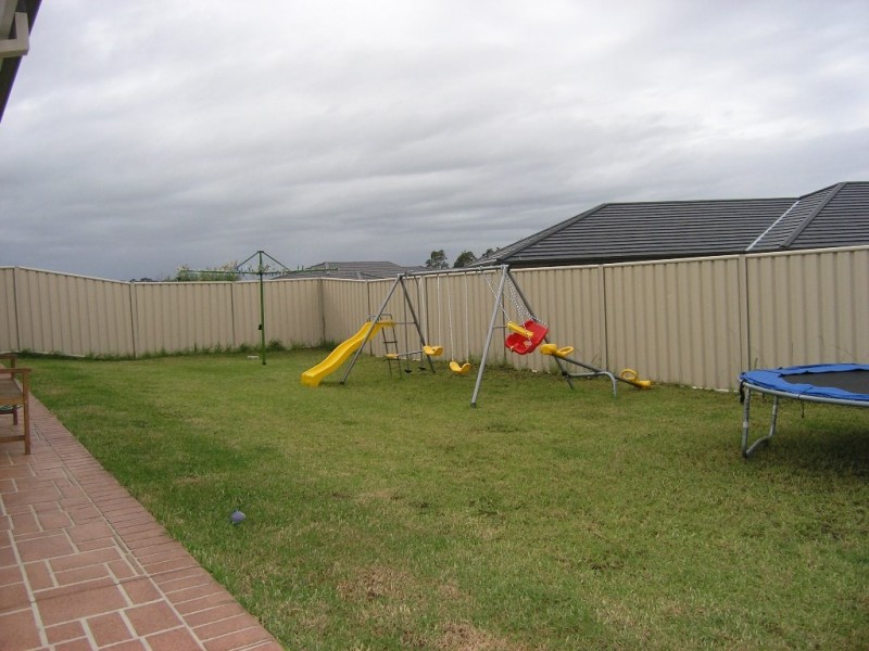 2 Whitewood St, Worrigee NSW 2540