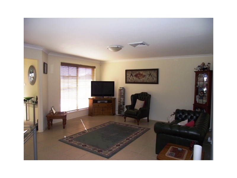 1 Kardella Ave, Worrigee NSW 2540
