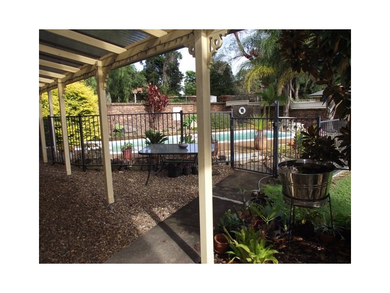 9 Meroo St, Bomaderry NSW 2541