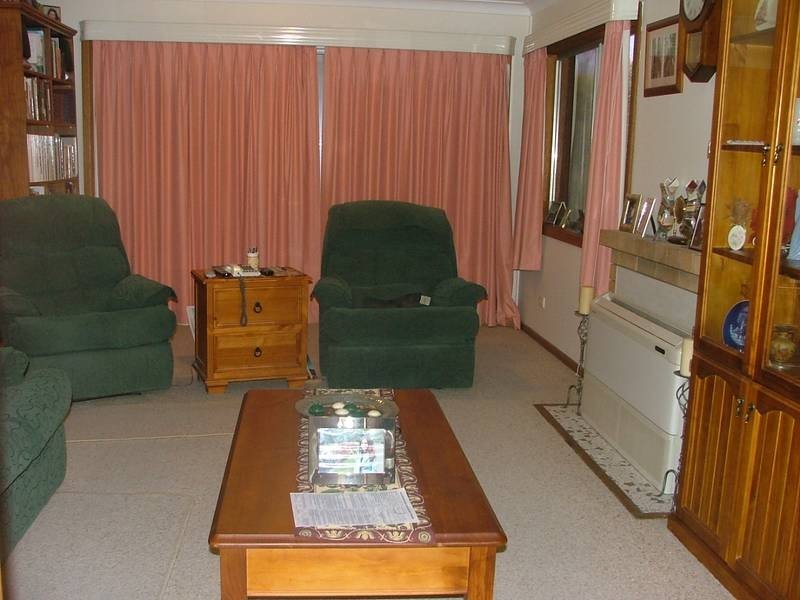 418 Princes Highway, Bomaderry NSW 2541