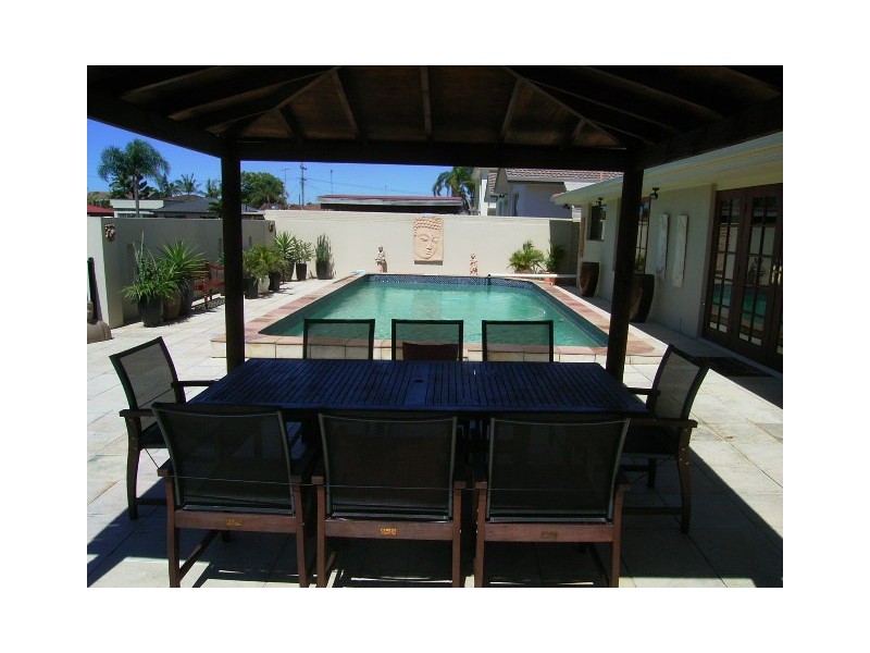 Broadbeach Waters QLD 4218