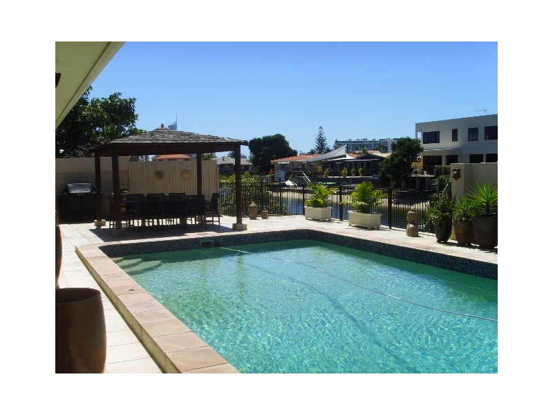 Broadbeach Waters QLD 4218
