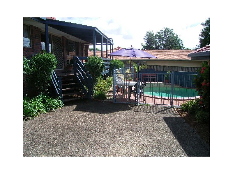 Pacific Pines QLD 4211