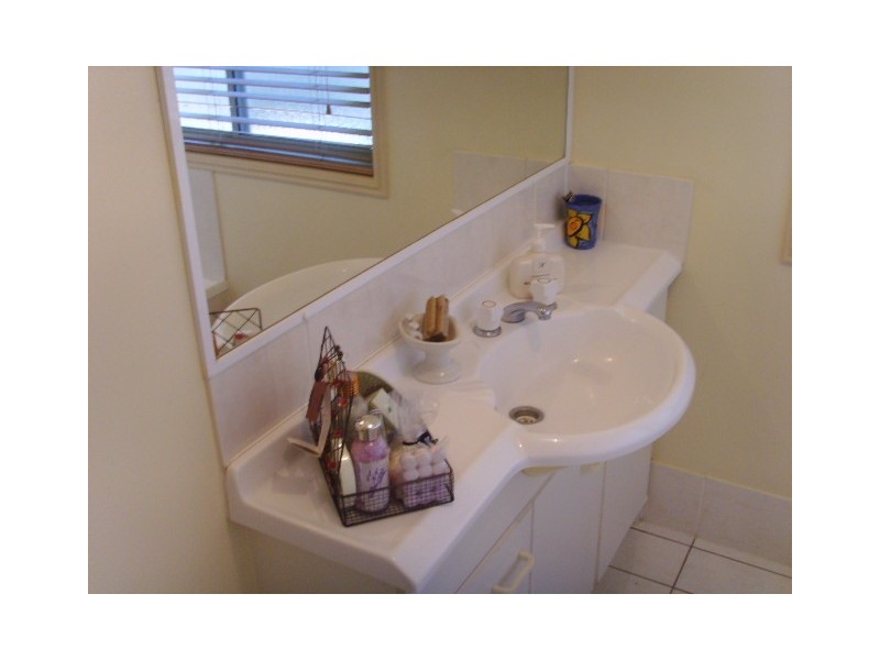 Pacific Pines QLD 4211