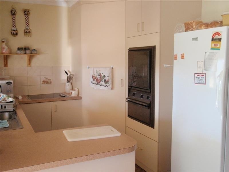 4 Rome Street, Oakey QLD 4401