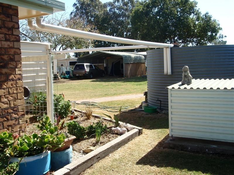 4 Rome Street, Oakey QLD 4401