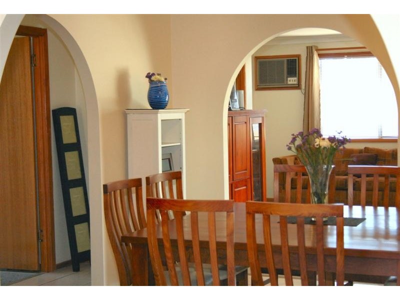 56 Youngs Street, Petrie QLD 4502