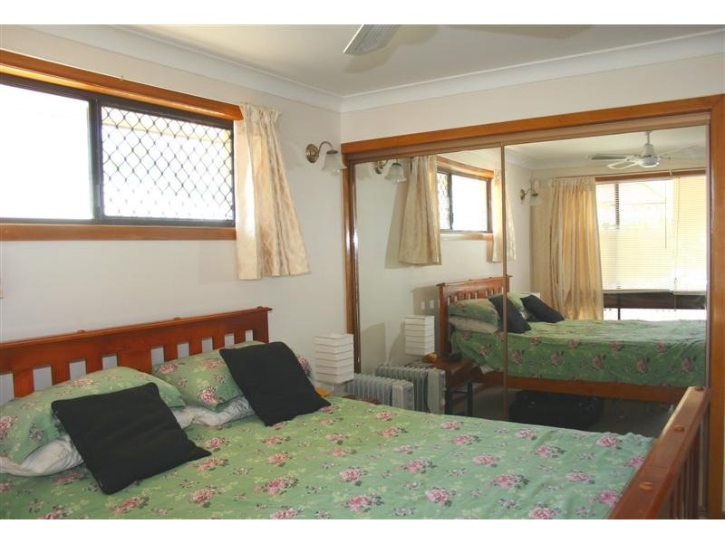 56 Youngs Street, Petrie QLD 4502