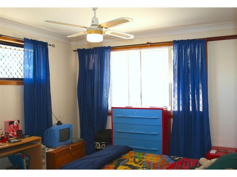 56 Youngs Street, Petrie QLD 4502