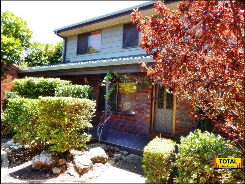 33 Brittainy Street, Petrie QLD 4502