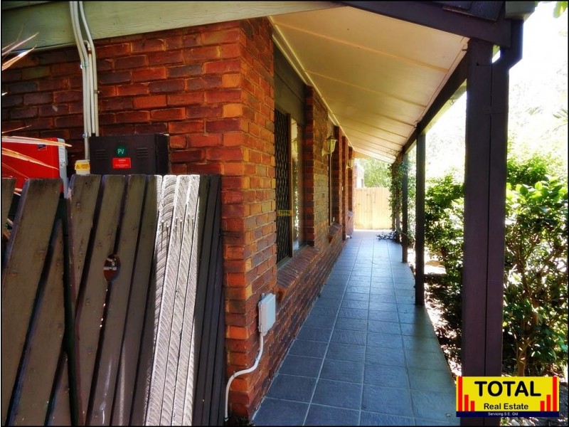 33 Brittainy Street, Petrie QLD 4502