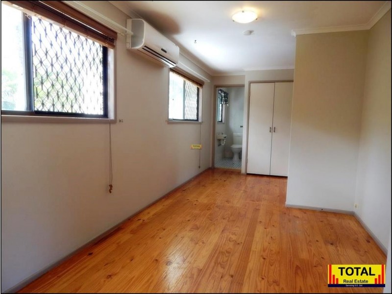 33 Brittainy Street, Petrie QLD 4502