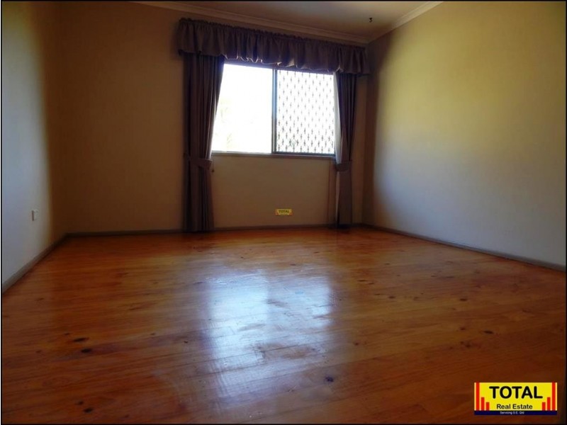 33 Brittainy Street, Petrie QLD 4502