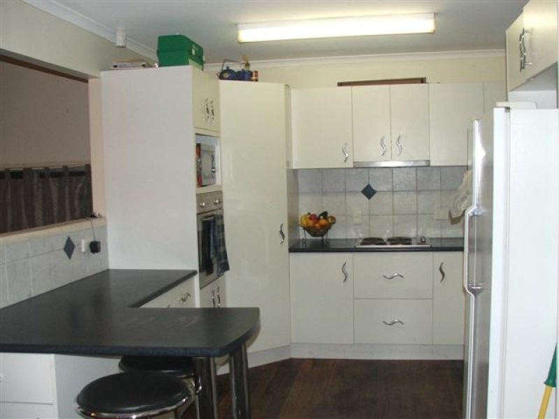 5 Michel Court, Petrie QLD 4502