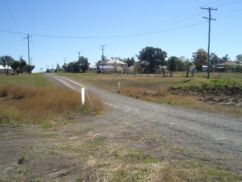 33 Earl Street, Jondaryan QLD 4403