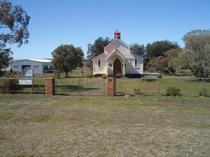 33 Earl Street, Jondaryan QLD 4403