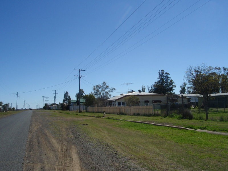 33 Earl Street, Jondaryan QLD 4403