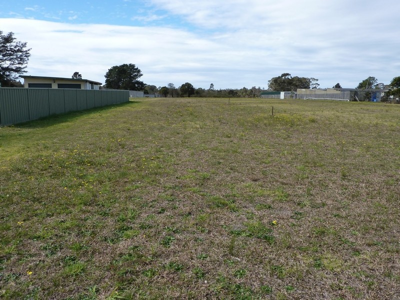 18 Calymea Street, Nowra Hill NSW 2540