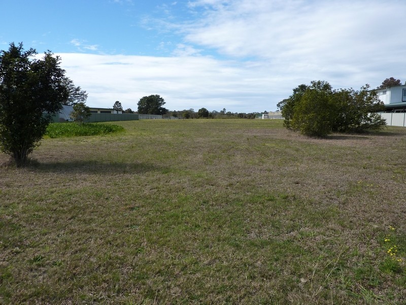 18 Calymea Street, Nowra Hill NSW 2540