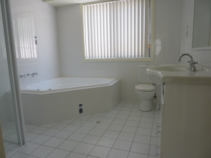 7 Hollaway Street, South Nowra NSW 2541