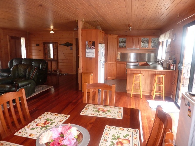 7B Hume Street, Greenwell Point NSW 2540