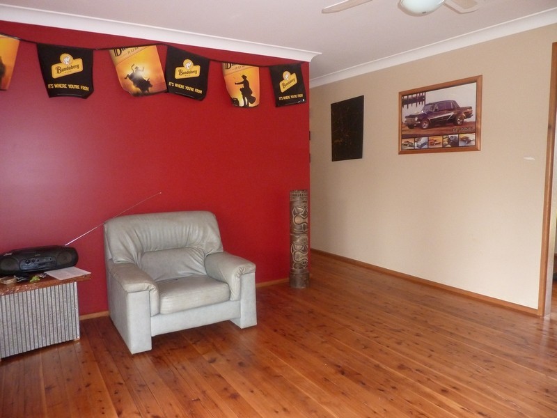 2 Benny Close, West Nowra NSW 2541