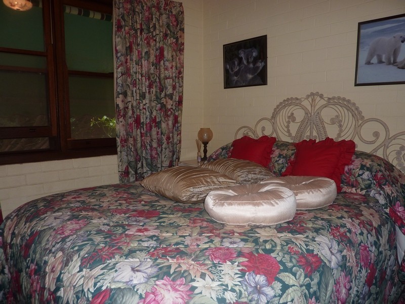 2 DeMestra Place, Nowra NSW 2541