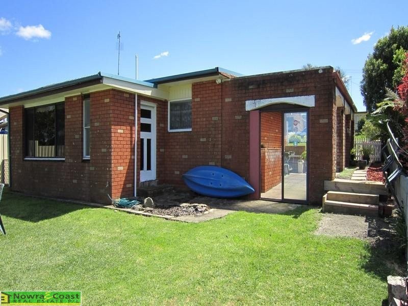 18 Crookhaven Drive, Greenwell Point NSW 2540
