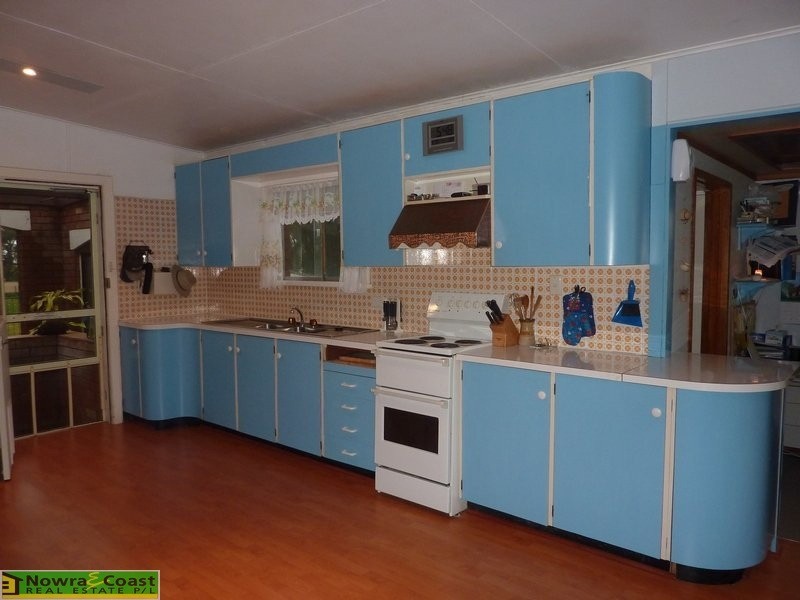 18 Crookhaven Drive, Greenwell Point NSW 2540