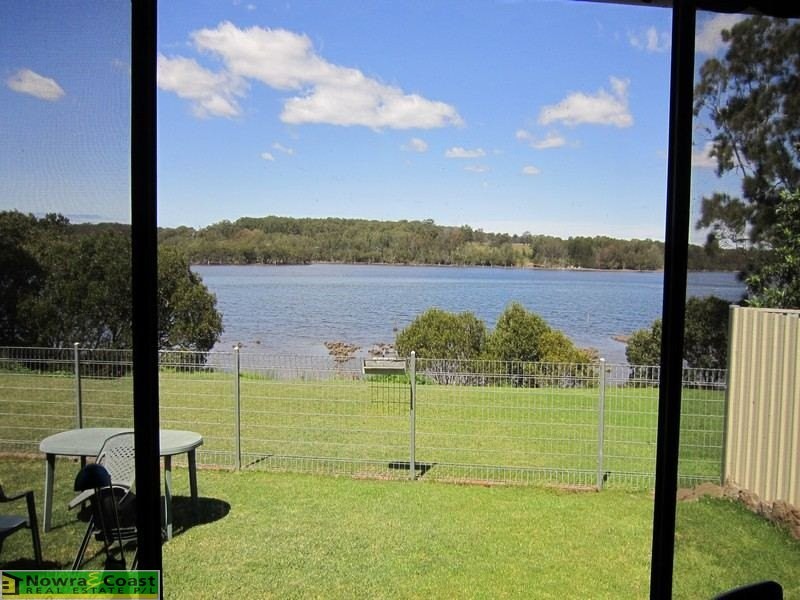 18 Crookhaven Drive, Greenwell Point NSW 2540