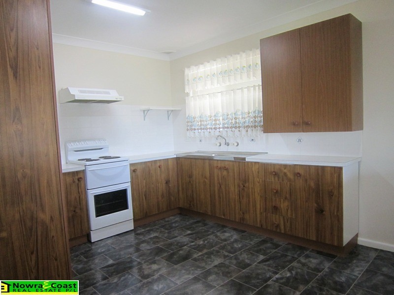 20 Crookhaven Drive, Greenwell Point NSW 2540