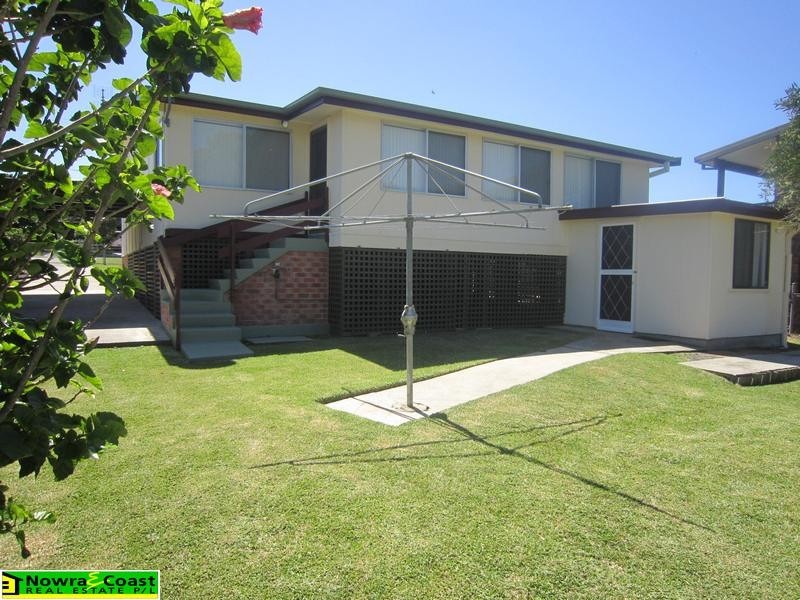 20 Crookhaven Drive, Greenwell Point NSW 2540