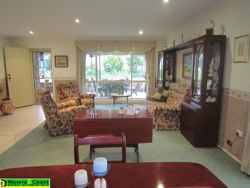 42 Orama Crescent, Orient Point NSW 2540