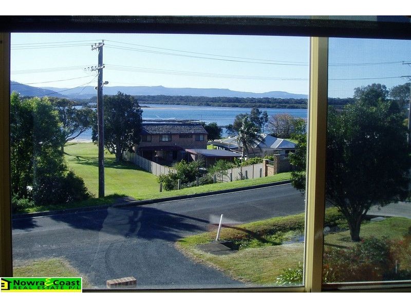 42 Orama Crescent, Orient Point NSW 2540