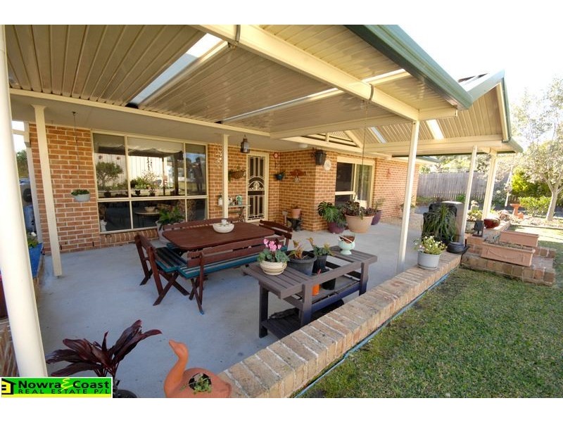 42 Orama Crescent, Orient Point NSW 2540