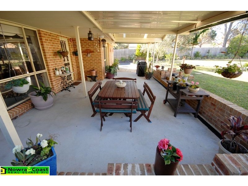 42 Orama Crescent, Orient Point NSW 2540