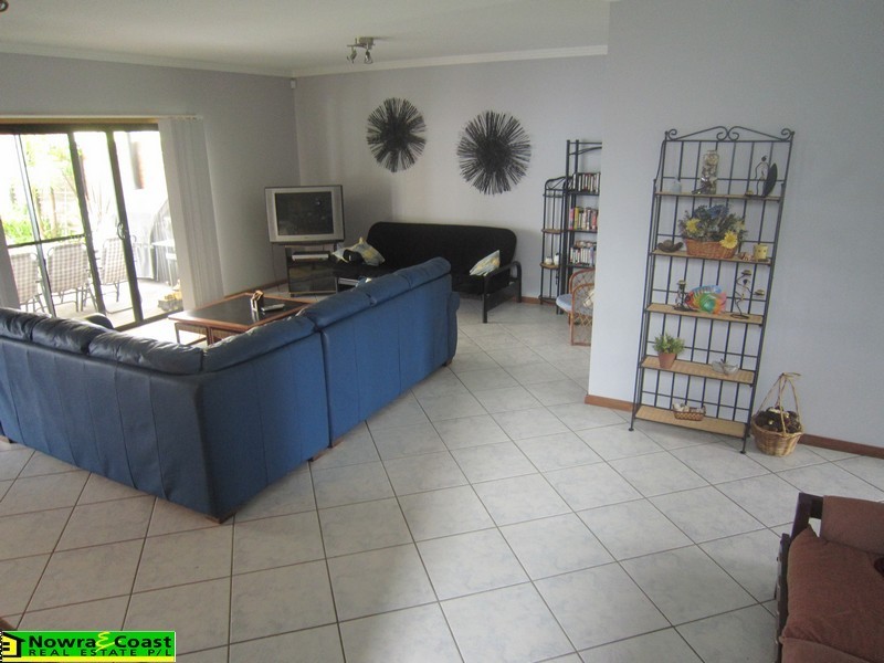 45 Eastbourne Avenue, Culburra Beach NSW 2540
