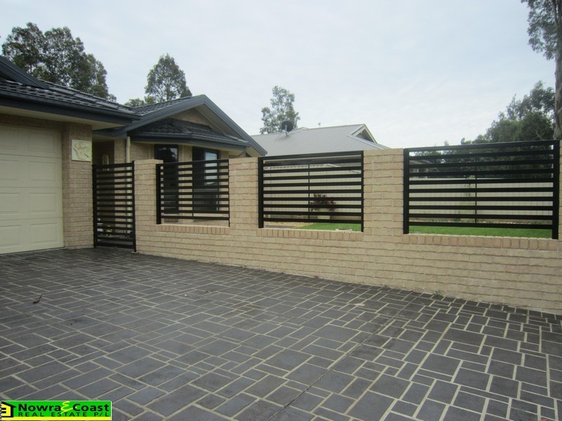 7 Holloway Road, Nowra NSW 2541