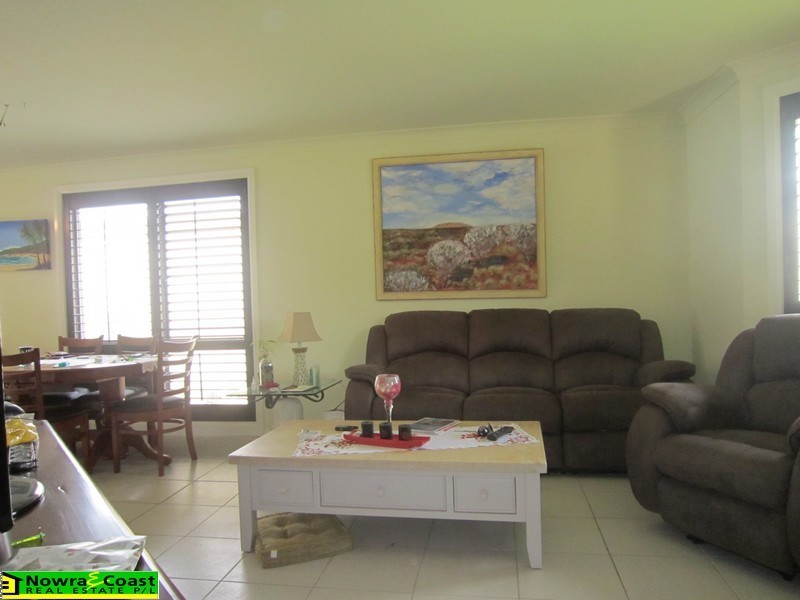 7 Holloway Road, Nowra NSW 2541
