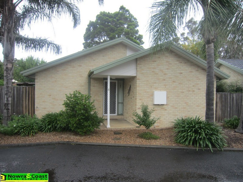 2/52 Hillcrest  Avenue, South Nowra NSW 2541