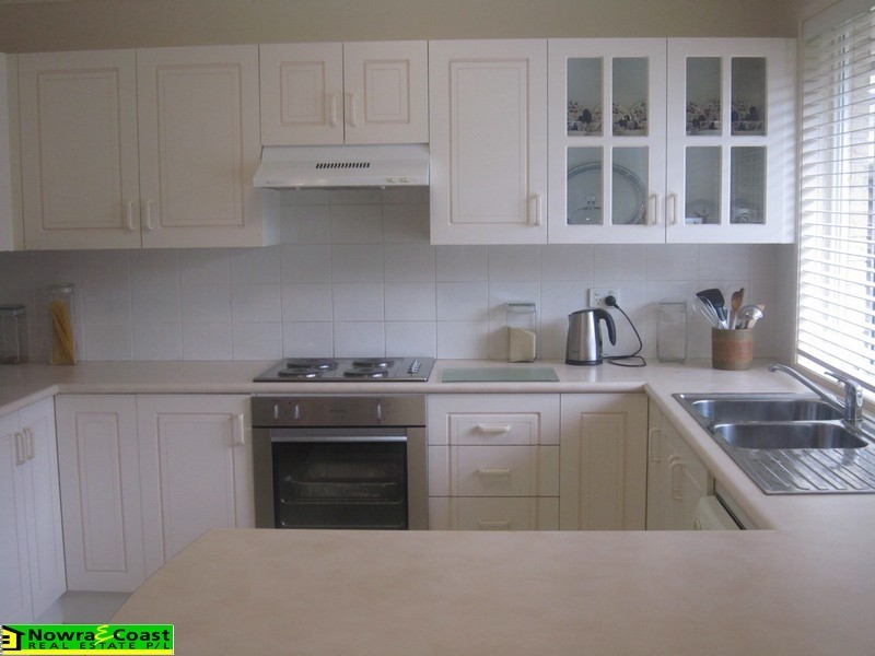 2/52 Hillcrest  Avenue, South Nowra NSW 2541