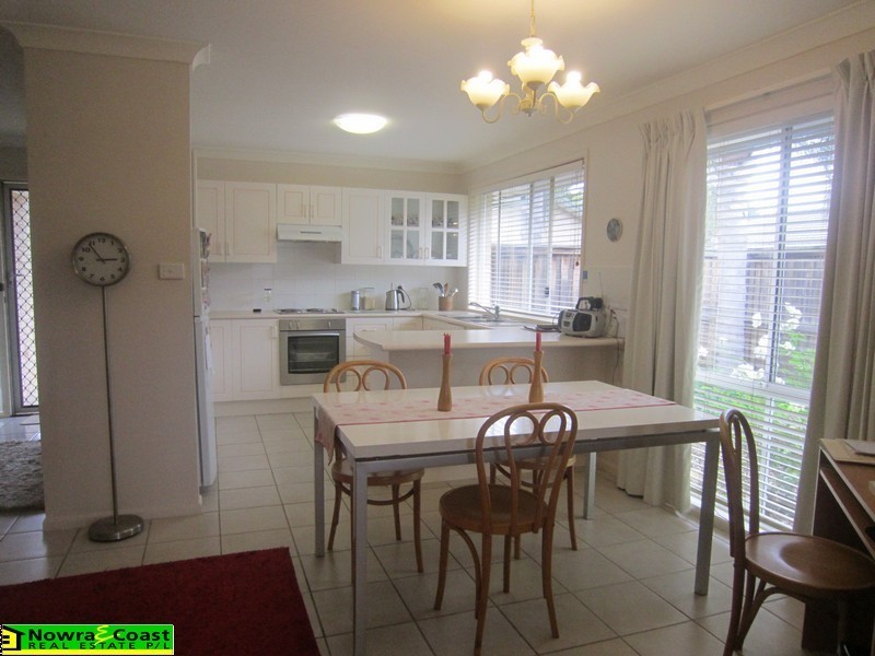 2/52 Hillcrest  Avenue, South Nowra NSW 2541