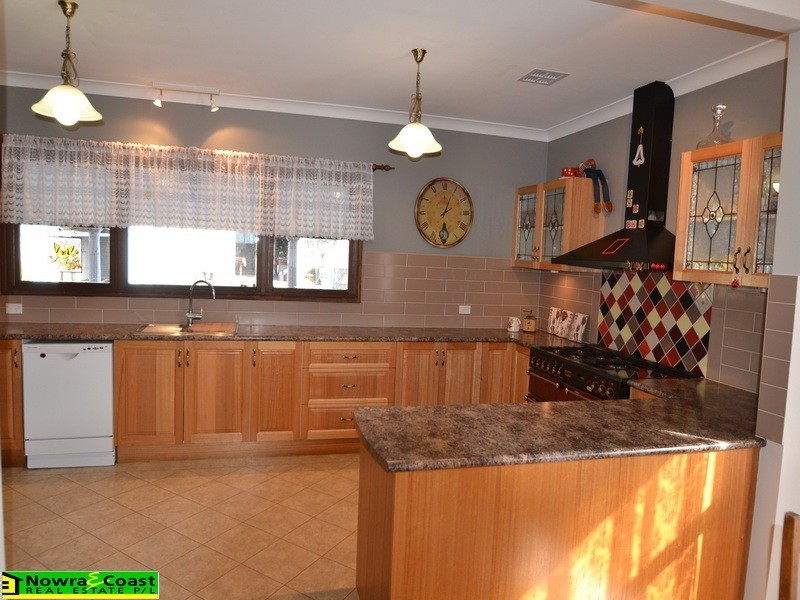 144 St Anns Street, Nowra NSW 2541