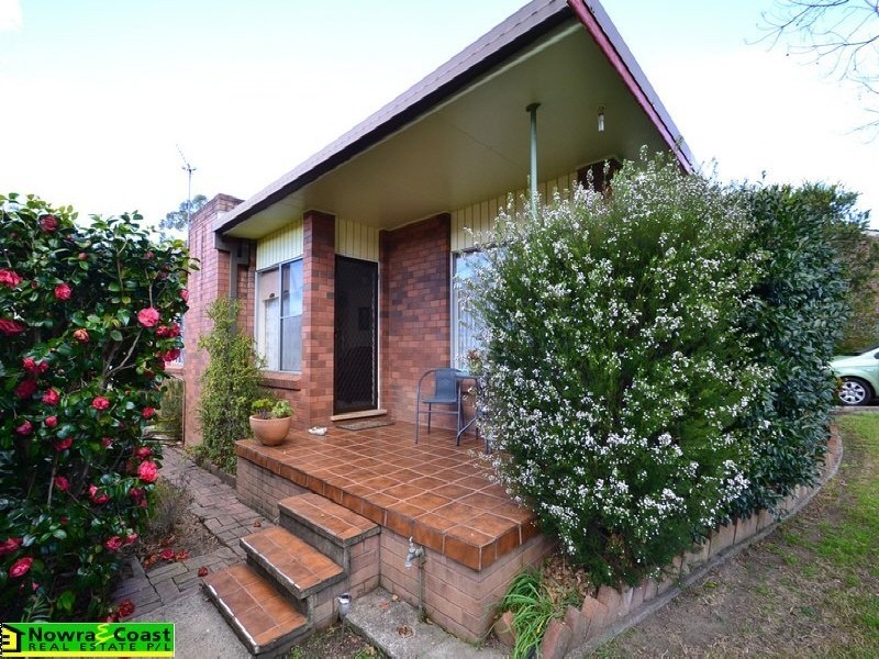 3 Farrelly Place, Bomaderry NSW 2541