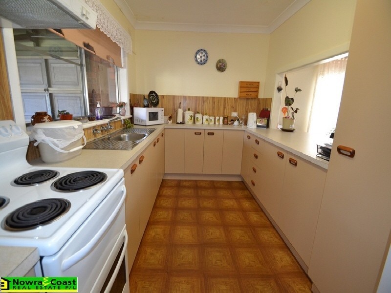 3 Farrelly Place, Bomaderry NSW 2541