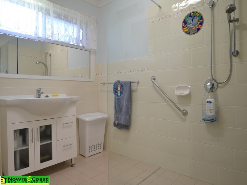 3 Seccombe Street, Nowra NSW 2541