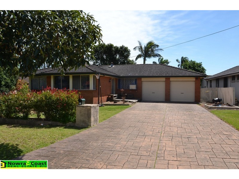 11 Greenwell Point Road, Nowra NSW 2541