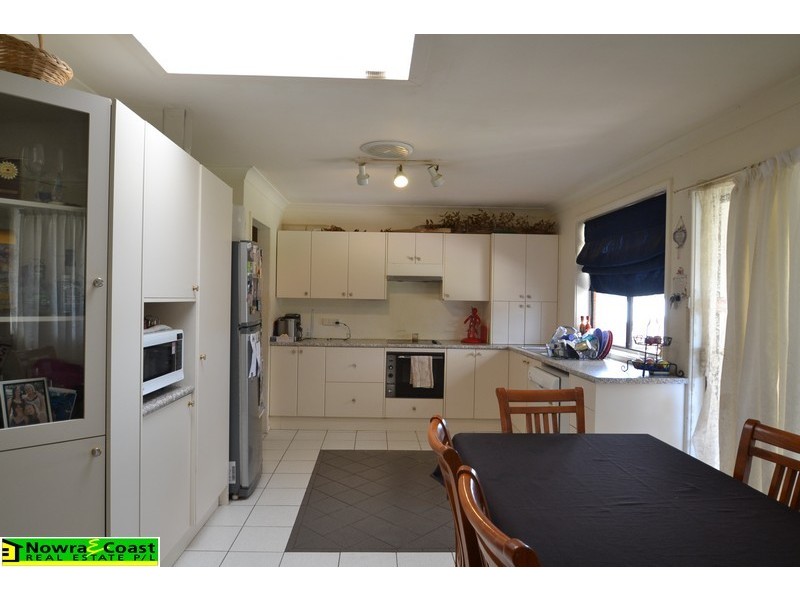 11 Greenwell Point Road, Nowra NSW 2541